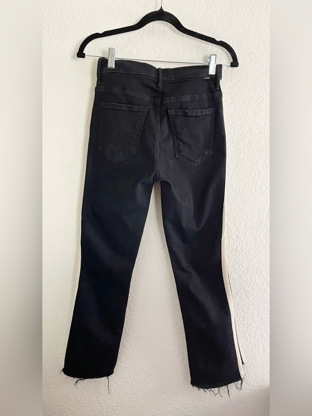 MOTHER INSIDER CROP STEP FRAY JEANS - GUILTY RACER. 26 - Picture 7 of 15